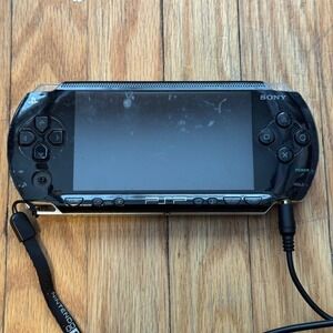 Sony PlayStation Portable PSP-1001 Piano Black Console Missing Parts For Repair